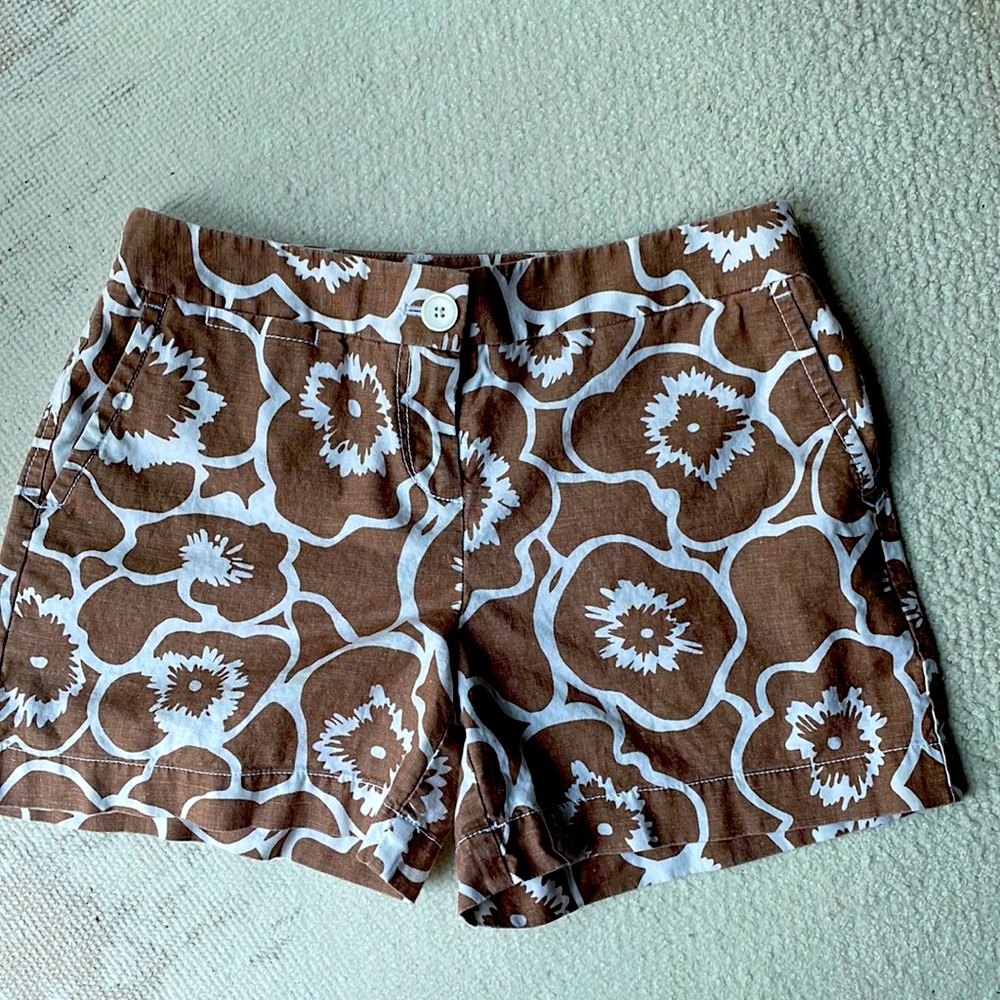 Madison Shorts Size 6